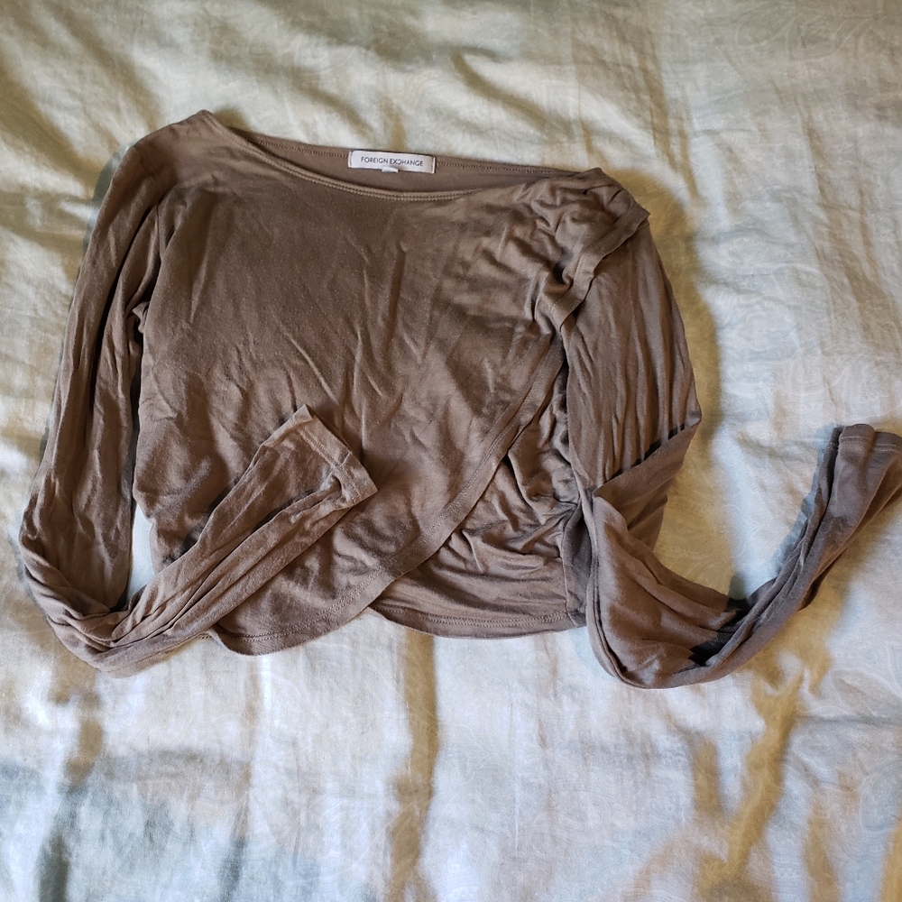 Long sleeve crop top